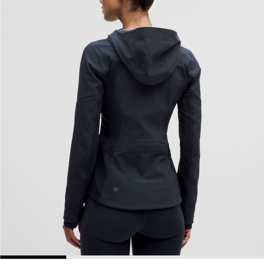 lululemon Hooded Jacket 2 black zip cross chill performance - Picture 2 of 7
